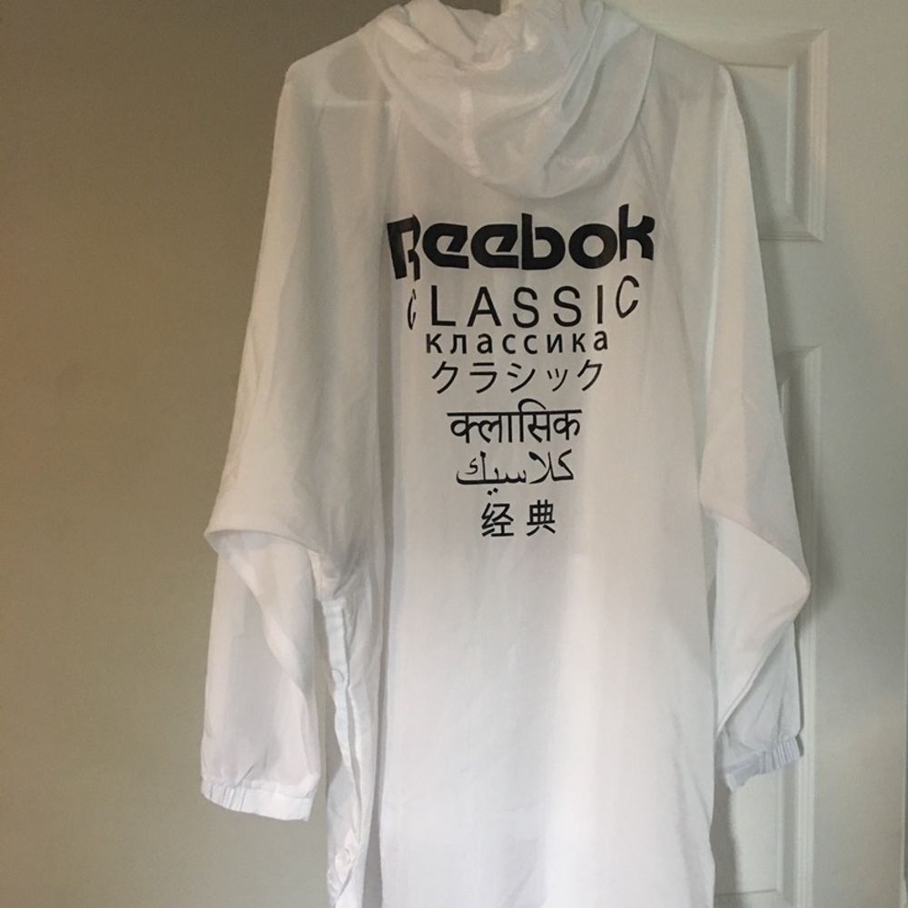 REEBOK CLASSICS UNISEX PONCHO- medium